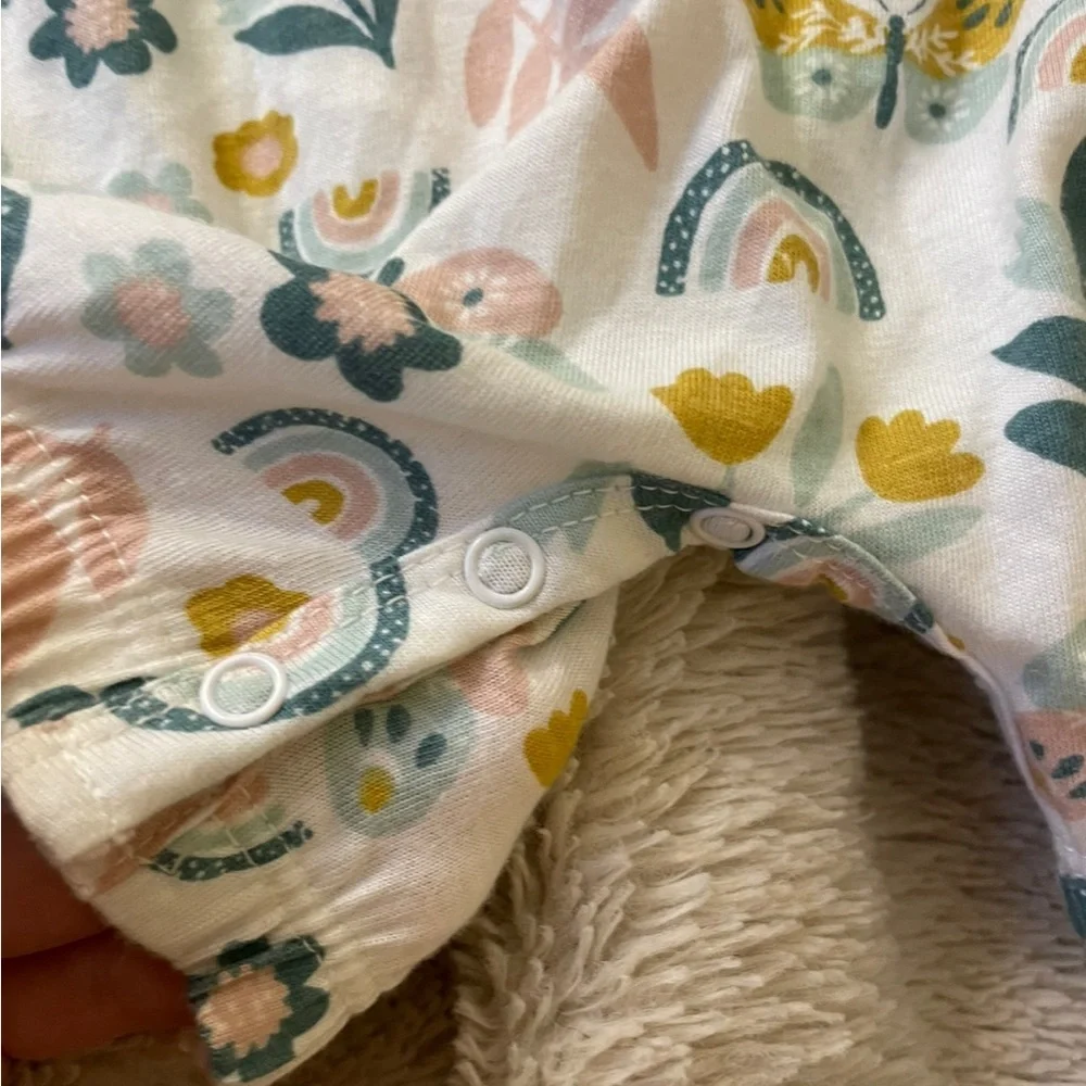 The Honest Company nwt honest